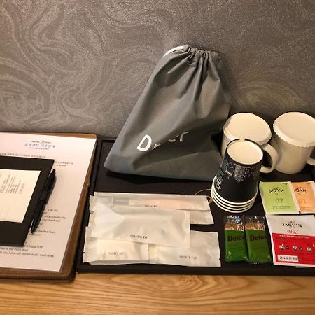 Royal Hotel Jeongeup Екстер'єр фото
