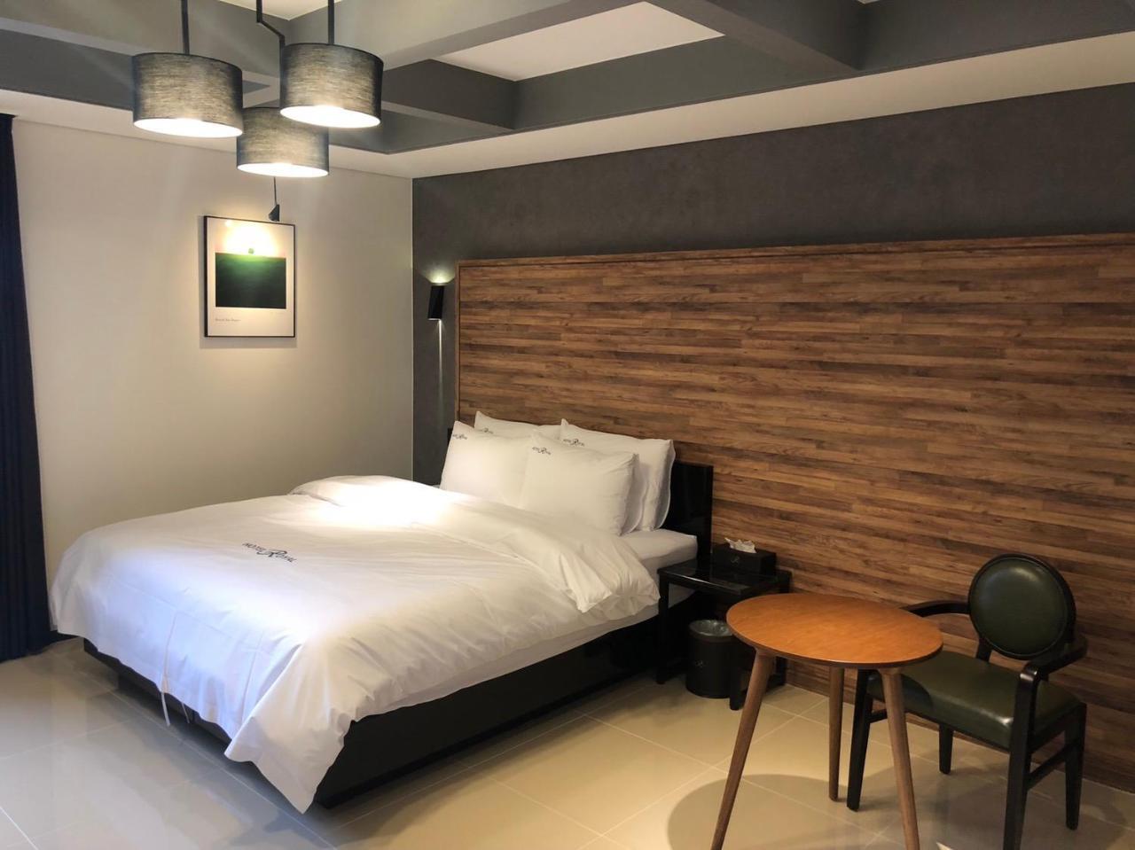 Royal Hotel Jeongeup Екстер'єр фото