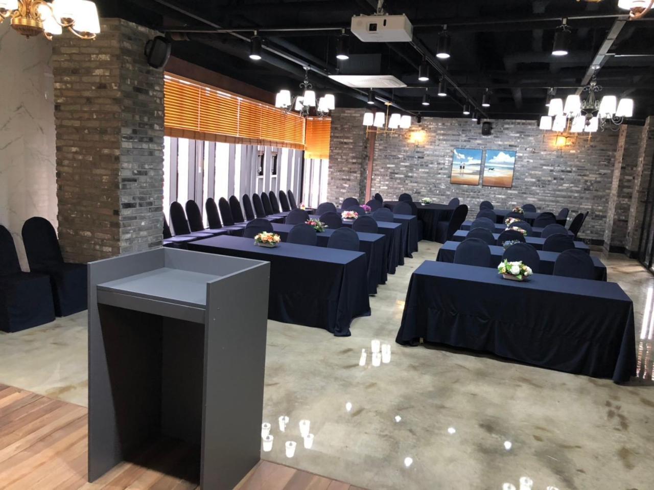Royal Hotel Jeongeup Екстер'єр фото
